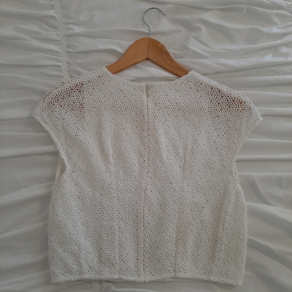 CLUB MONACO Lace Crop Top, Size XS - Picture 2 of 10